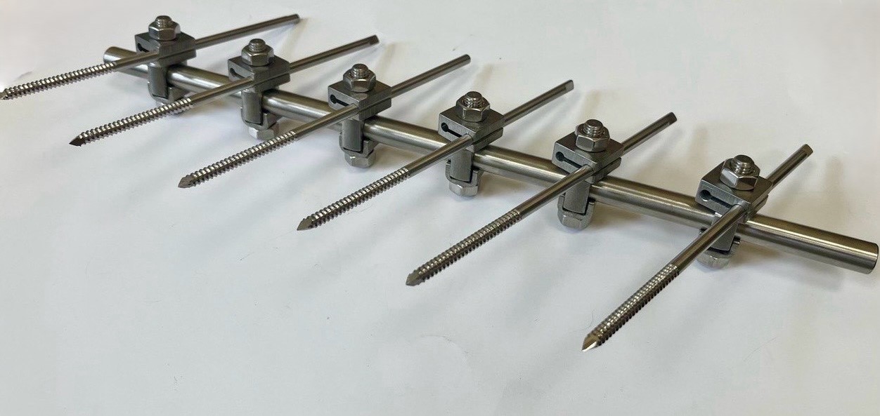 Апарат зовнішньої фіксації на таз